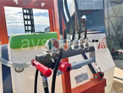 Опрыскиватель полевой навесной ELYTE 800 (MOSH)